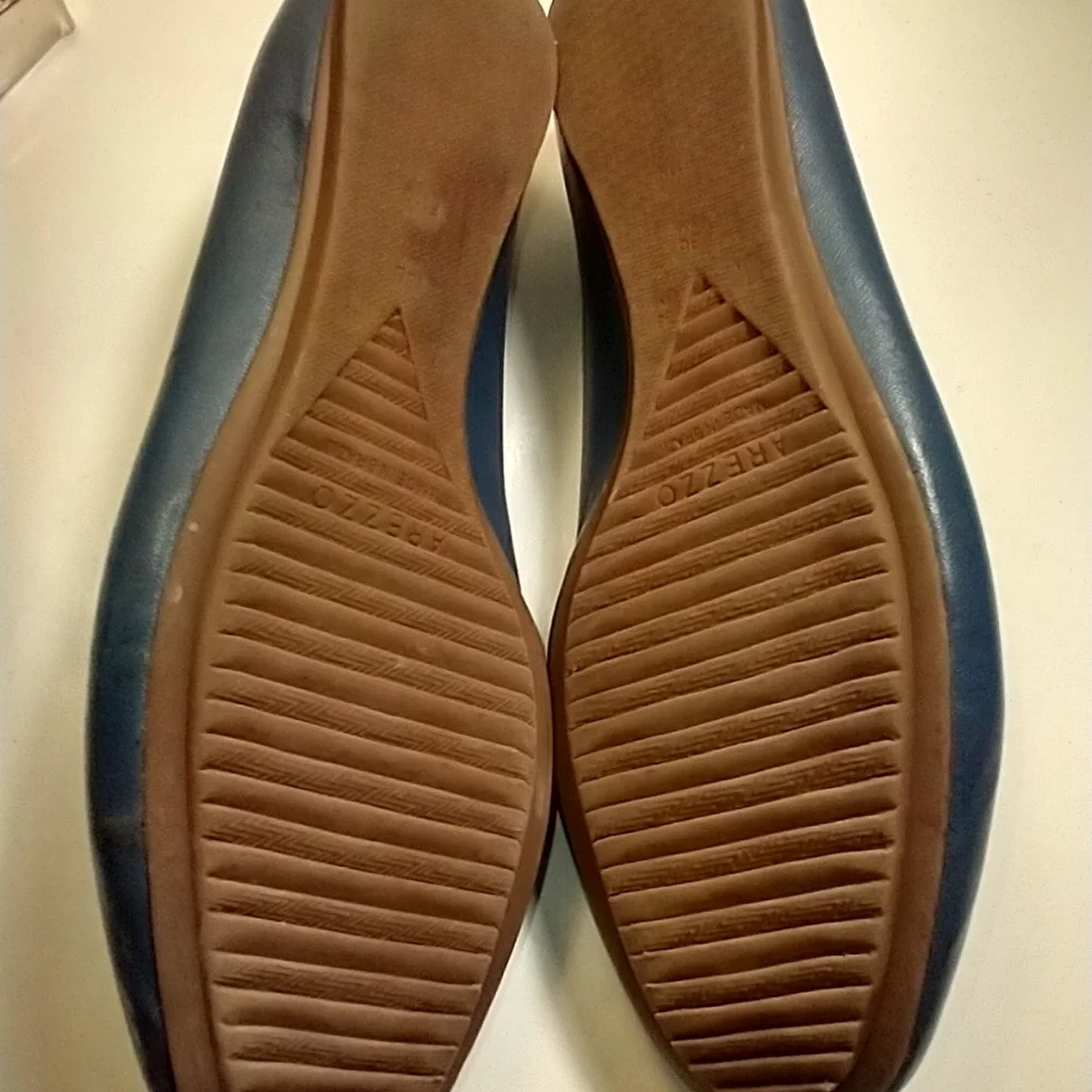 Arezzo Blue Round Toe Ballet Flats Shoes Women's sz 7.